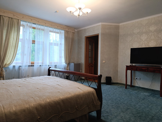 Продам гостиницу 315 м2, Победы пр-кт, 5, Светлогорск г