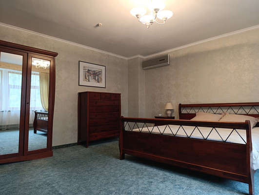 Продам гостиницу 315 м2, Победы пр-кт, 5, Светлогорск г