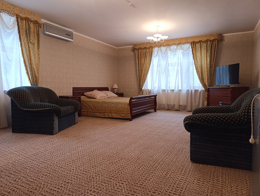 Продам гостиницу 315 м2, Победы пр-кт, 5, Светлогорск г