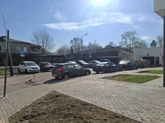 Продам многокомнатную квартиру, Посланников пер, 6, Москва г