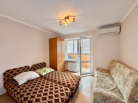 Продам двухкомнатную (2-комн.) квартиру, Фрунзенское шоссе ул, 19, Партенит пгт