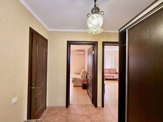 Продам двухкомнатную (2-комн.) квартиру, Фрунзенское шоссе ул, 19, Партенит пгт
