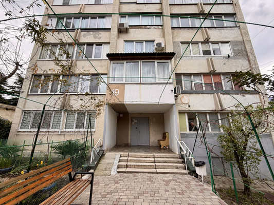 Продам двухкомнатную (2-комн.) квартиру, Фрунзенское шоссе ул, 19, Партенит пгт