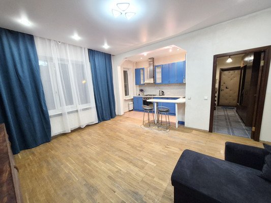 Сдам двухкомнатную (2-комн.) квартиру, Орджоникидзе ул, 5к3, Москва г