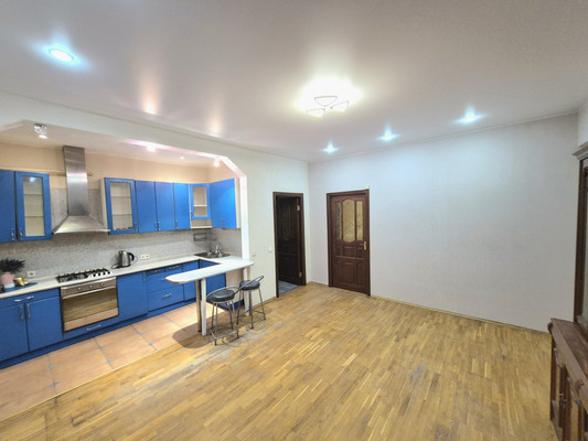 Сдам двухкомнатную (2-комн.) квартиру, Орджоникидзе ул, 5к3, Москва г