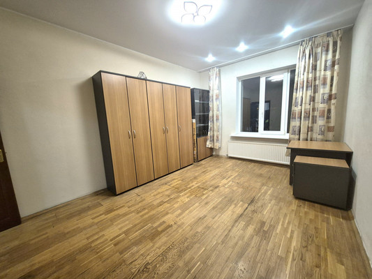 Сдам двухкомнатную (2-комн.) квартиру, Орджоникидзе ул, 5к3, Москва г