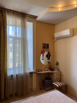 Продам двухкомнатную (2-комн.) квартиру, Лиговский пр-кт, 87В, Санкт-Петербург г
