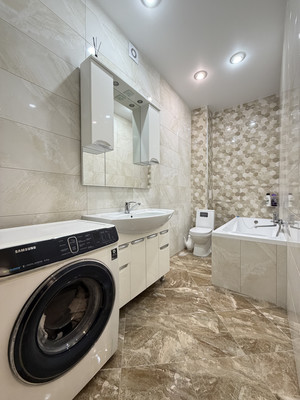 Продам трехкомнатную (3-комн.) квартиру, Мовсисяна ул, 18АкБ, Нальчик г