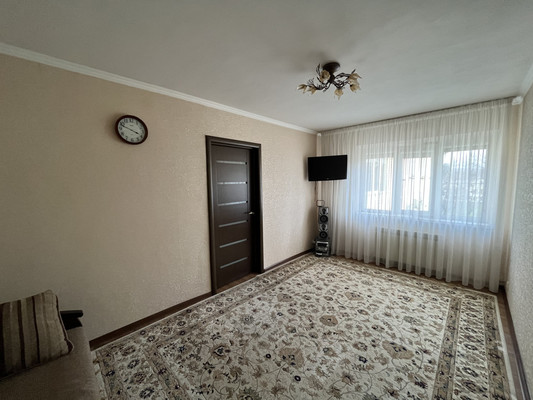 Продам трехкомнатную (3-комн.) квартиру, Кирова ул, 11, Нальчик г