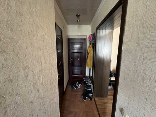 Продам трехкомнатную (3-комн.) квартиру, Кирова ул, 11, Нальчик г