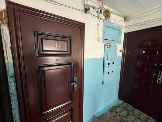 Продам трехкомнатную (3-комн.) квартиру, Кирова ул, 11, Нальчик г