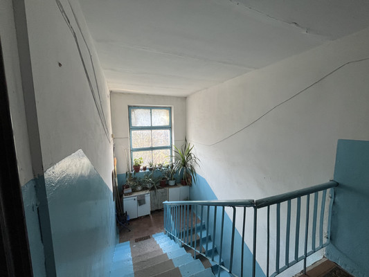 Продам трехкомнатную (3-комн.) квартиру, Кирова ул, 11, Нальчик г