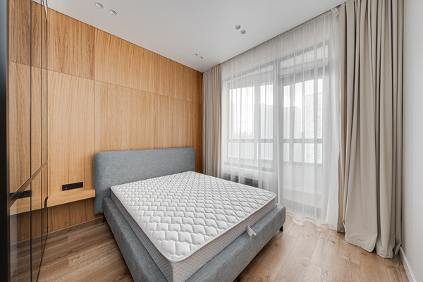 Продам двухкомнатную (2-комн.) квартиру, Братьев Весниных б-р, 1, Москва г