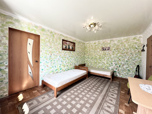 Продам двухкомнатную (2-комн.) квартиру, Белорусская ул, 40, Брянск г