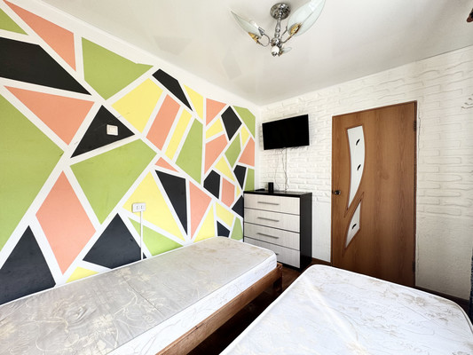 Продам двухкомнатную (2-комн.) квартиру, Белорусская ул, 40, Брянск г