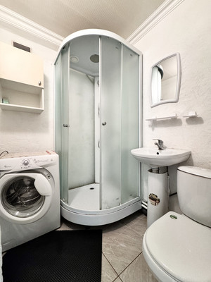 Продам двухкомнатную (2-комн.) квартиру, Белорусская ул, 40, Брянск г