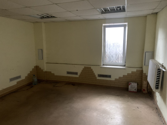 Продам торговое помещение 668,9 м2, Карташева ул, 4-4в, Калининград г