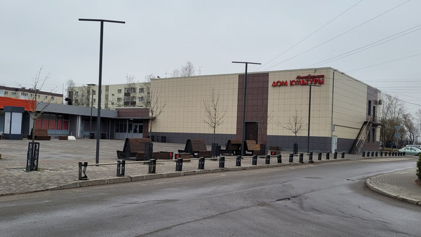 Продам трехкомнатную (3-комн.) квартиру, 10, Малое Карлино д