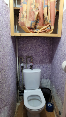 Продам трехкомнатную (3-комн.) квартиру, 10, Малое Карлино д