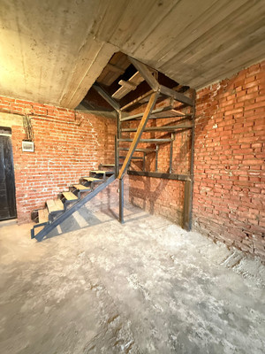 Продам трехкомнатную (3-комн.) квартиру, Ингушская ул, 17, Нальчик г