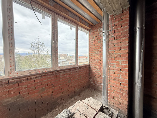 Продам трехкомнатную (3-комн.) квартиру, Ингушская ул, 17, Нальчик г