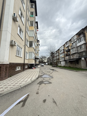 Продам трехкомнатную (3-комн.) квартиру, Ингушская ул, 17, Нальчик г