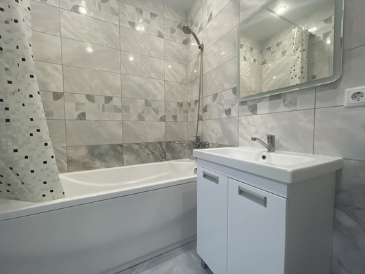 Продам однокомнатную (1-комн.) квартиру, 2-я Краснодарская ул, 169Б2к2, Ростов-на-Дону г