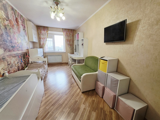 Продам трехкомнатную (3-комн.) квартиру, Жмайлова ул, 4/12, Ростов-на-Дону г