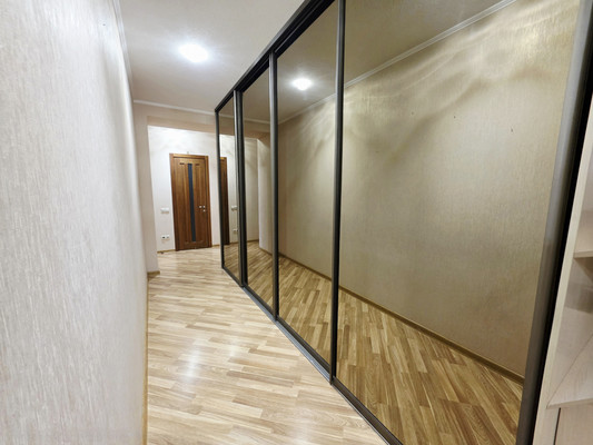 Продам трехкомнатную (3-комн.) квартиру, Жмайлова ул, 4/12, Ростов-на-Дону г