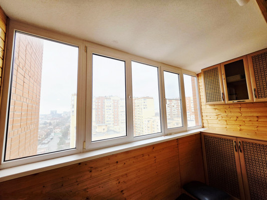 Продам трехкомнатную (3-комн.) квартиру, Жмайлова ул, 4/12, Ростов-на-Дону г