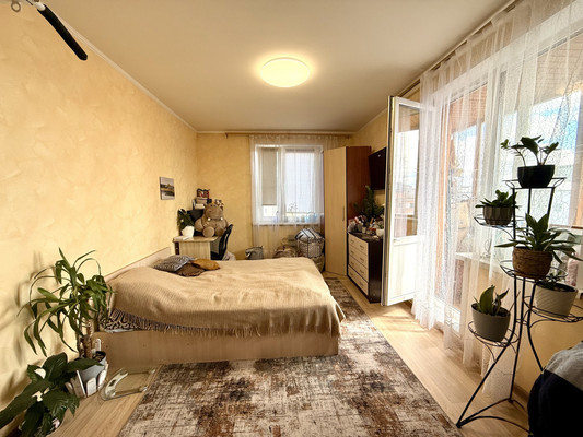 Продам двухкомнатную (2-комн.) квартиру, Липецкая ул, 12к2, Москва г