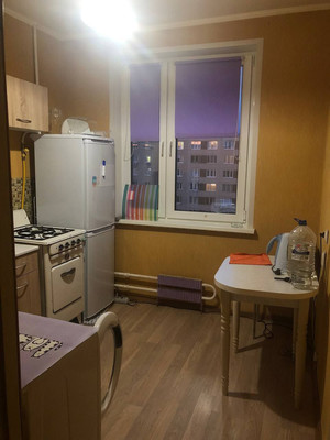 Продам двухкомнатную (2-комн.) квартиру, Липецкая ул, 12к2, Москва г