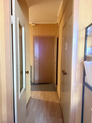 Продам двухкомнатную (2-комн.) квартиру, Липецкая ул, 12к2, Москва г