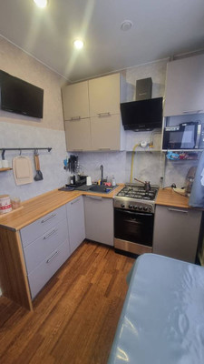 Продам трехкомнатную (3-комн.) квартиру, Наличная ул, 49А, Санкт-Петербург г