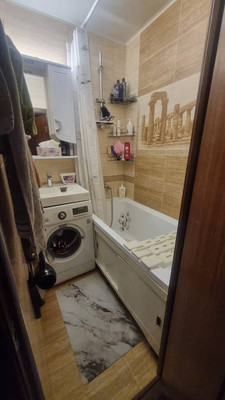 Продам трехкомнатную (3-комн.) квартиру, Наличная ул, 49А, Санкт-Петербург г