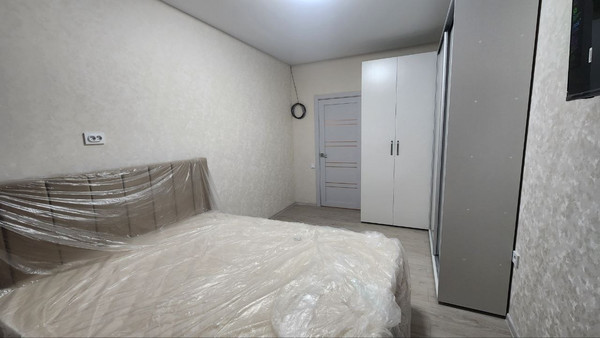 Продам однокомнатную (1-комн.) квартиру, Трубаченко ул, 14Б, Симферополь г