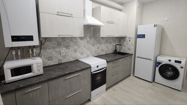 Продам однокомнатную (1-комн.) квартиру, Трубаченко ул, 14Б, Симферополь г