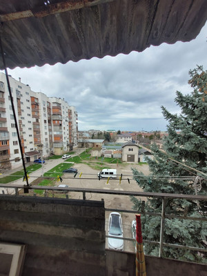 Продам двухкомнатную (2-комн.) квартиру, Угнич ул, 9, Баксан г