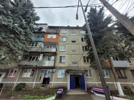 Продам двухкомнатную (2-комн.) квартиру, Угнич ул, 9, Баксан г