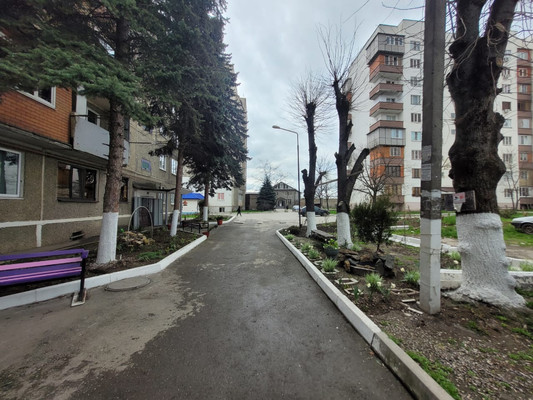 Продам двухкомнатную (2-комн.) квартиру, Угнич ул, 9, Баксан г