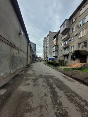 Продам двухкомнатную (2-комн.) квартиру, Угнич ул, 9, Баксан г