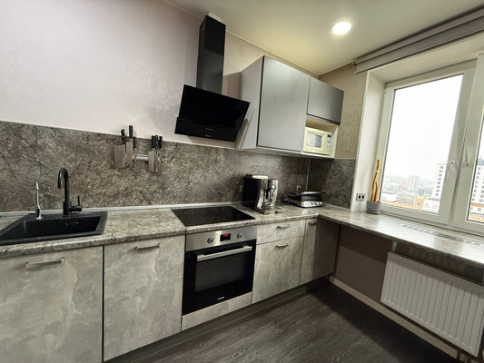 Продам однокомнатную (1-комн.) квартиру, Заречная ул, 10, Парголово п