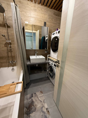 Продам однокомнатную (1-комн.) квартиру, Заречная ул, 10, Парголово п