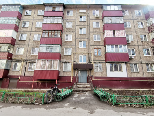 Продам двухкомнатную (2-комн.) квартиру, Гагарина ул, 121/1, Липецк г