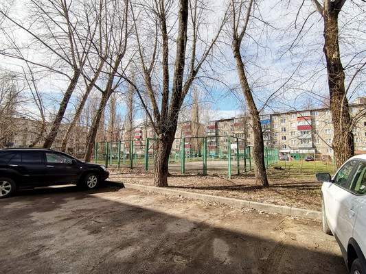 Продам двухкомнатную (2-комн.) квартиру, Гагарина ул, 121/1, Липецк г