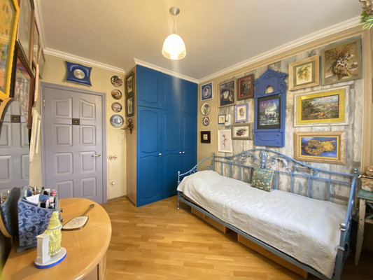 Продам трехкомнатную (3-комн.) квартиру, Еременко ул, 58/2, Ростов-на-Дону г