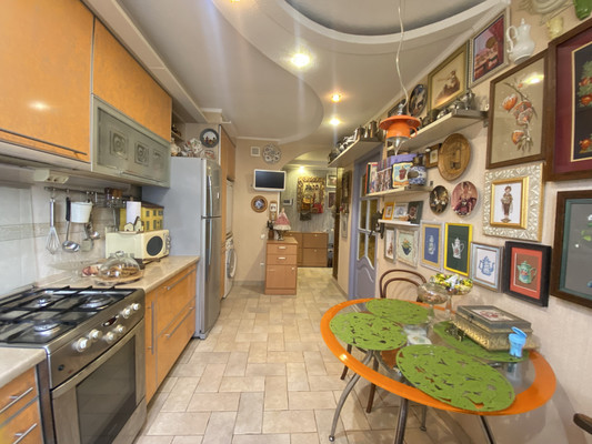 Продам трехкомнатную (3-комн.) квартиру, Еременко ул, 58/2, Ростов-на-Дону г