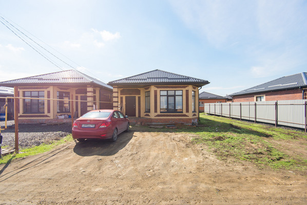 Продам дом, Тихая ул, 40, Ленинакан х, 0 км от города