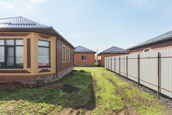 Продам дом, Тихая ул, 40, Ленинакан х, 0 км от города