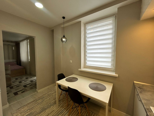 Продам однокомнатную (1-комн.) квартиру, Старозенитная ул, 5, Симферополь г